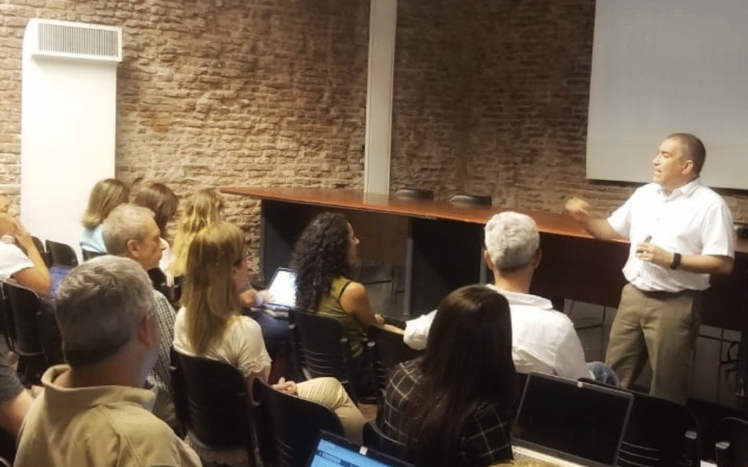 Formación en habilidades digitales para profesionales dictada en la Sociedad Central de Arquitectos